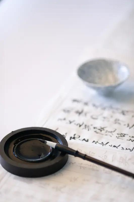 普通书法爱好者如何打破圈子文化，实现艺术梦想

不用挤进别人的小圈子，也不用拜谁