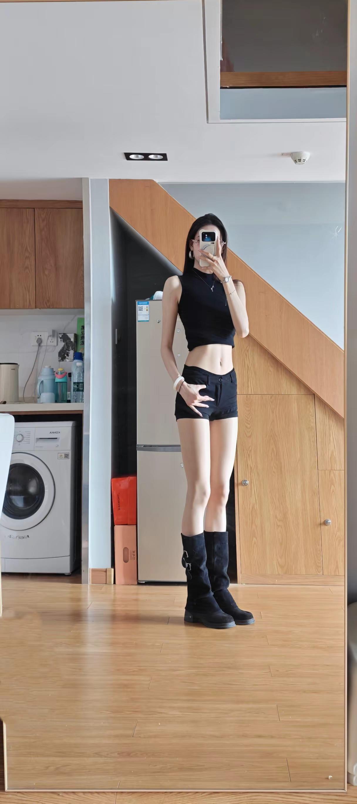 新鲜照骗💭今日份辣妹ootd