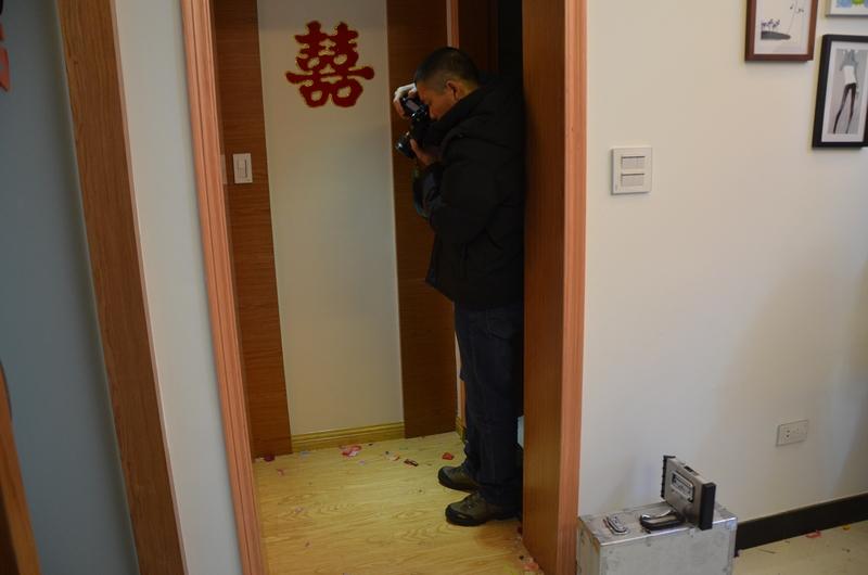 现在小偷的作案方式真是越来越奇葩了，有俩人不偷手机，专偷他人电话卡，结果被抓了。