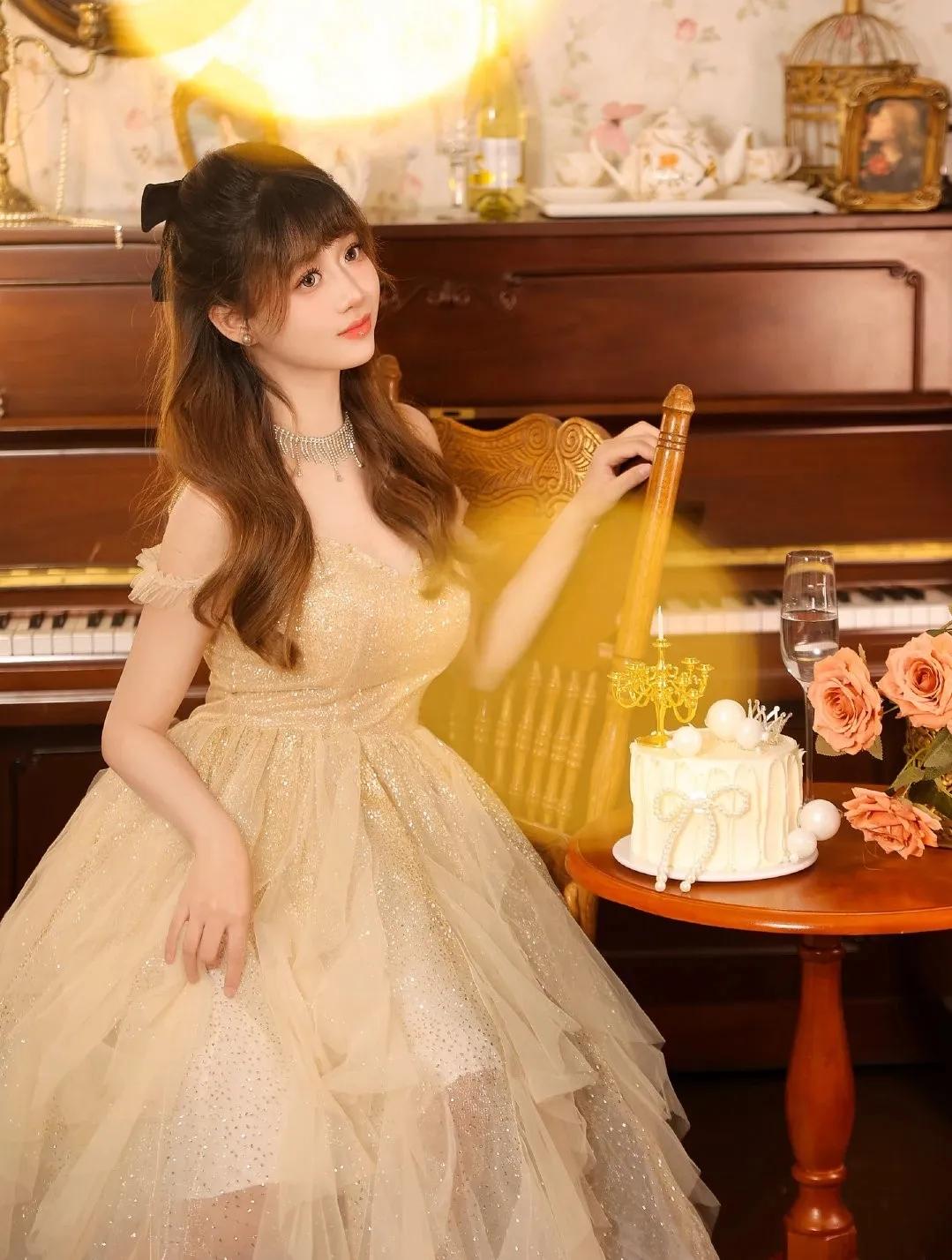 有哪些经典的中式美人在绽放的少女今日街头随拍