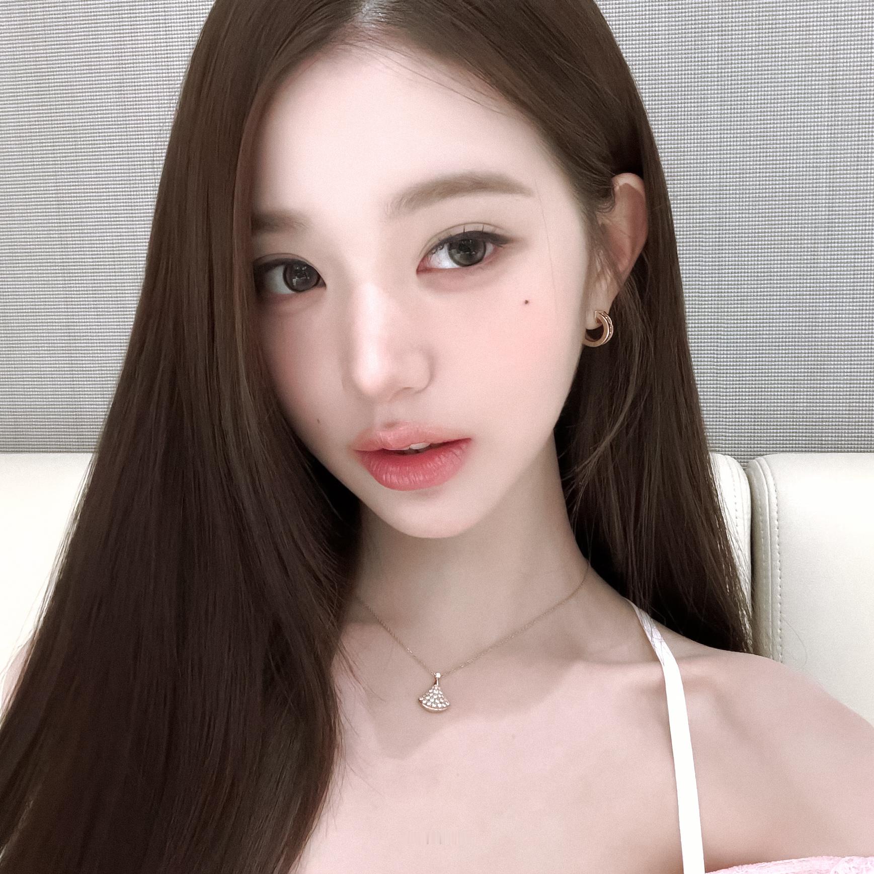 姐感妹🪽. 张元英 