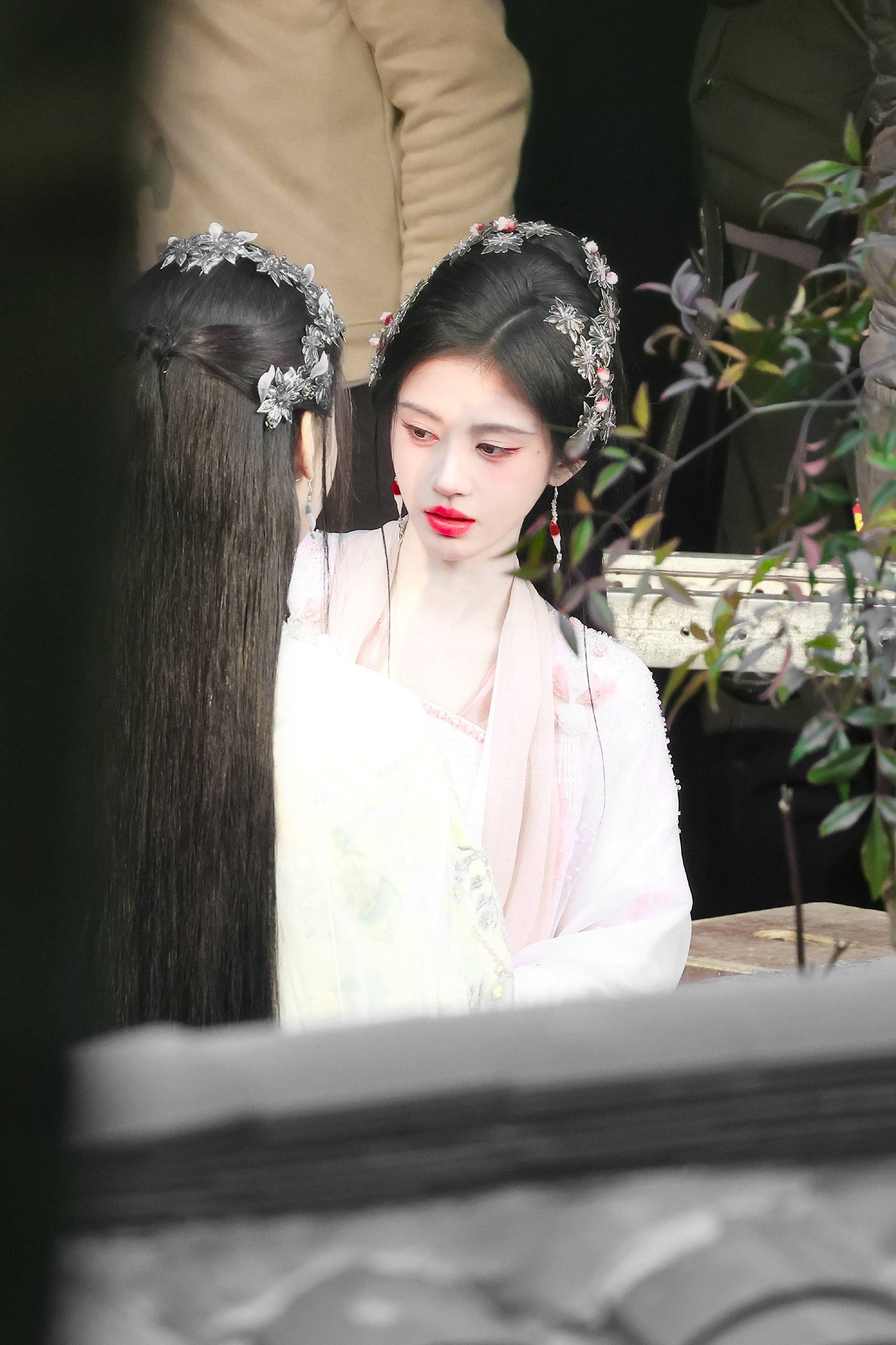 我行尽江南 见过百花 无一胜你   鞠婧祎  ​​​