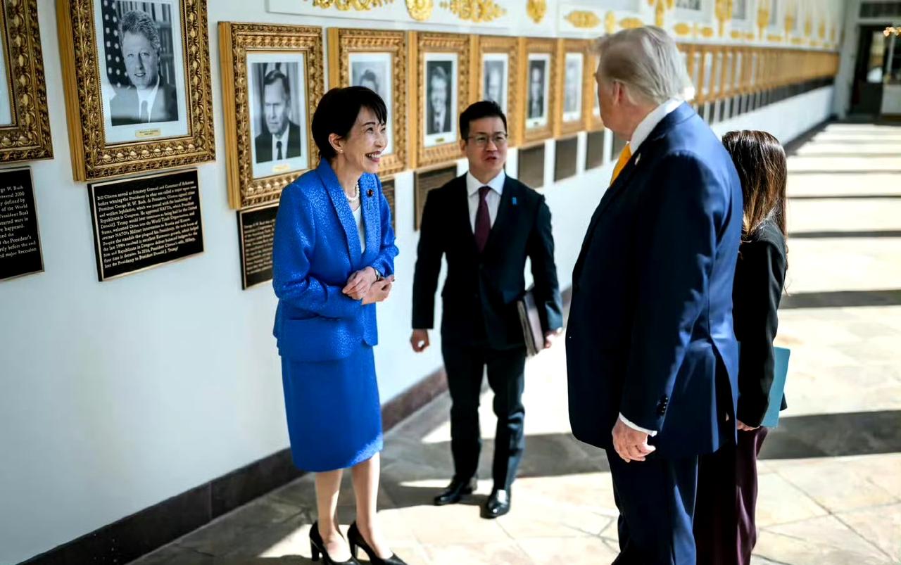 高市早苗向特朗普转达其会见金正恩的强烈意愿，以寻求被押日人获释。 ​​​