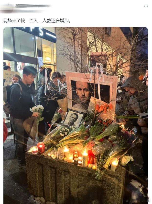 昨日，俄罗斯在囚反对派头目纳瓦利尼在监狱死亡。今日，台独饲养的汉奸开始表演献花了