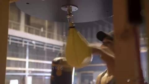 陈牧驰沉浸式体验分饰三角  陈牧驰的演技真是太惊艳了，分饰三角展现出了他非凡的才