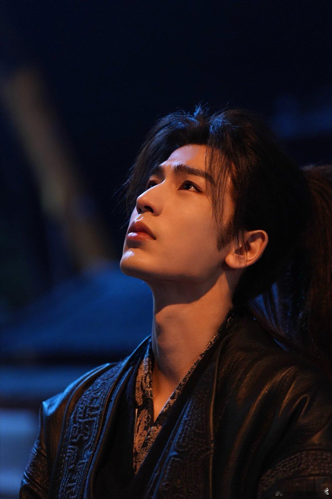 张凌赫名人IP上升能量周报top1张凌赫登顶名人IP上升能量周报top1 断层登