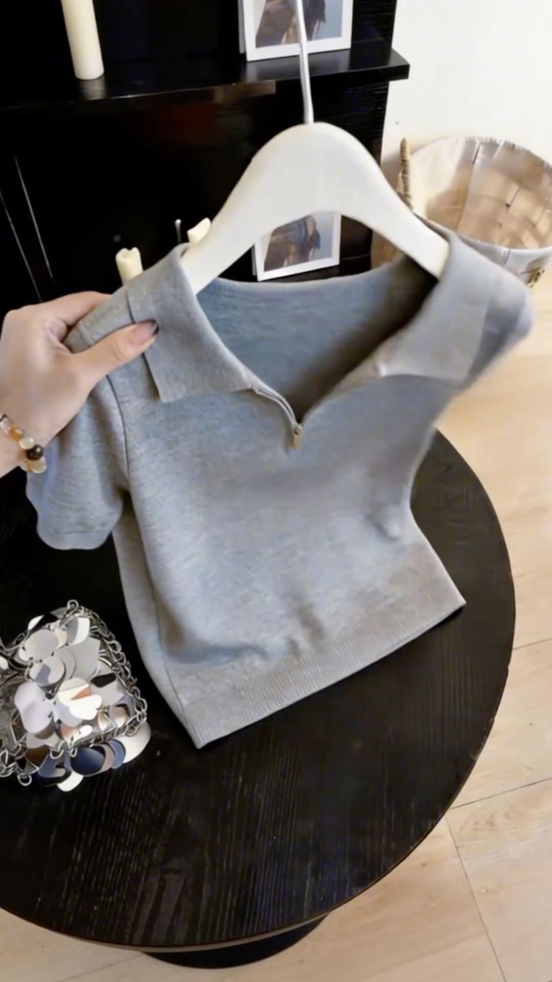 穿着得体是一种生活态度 每天美衣分享 穿出自己的风格 穿出你的时尚你的感觉 简单