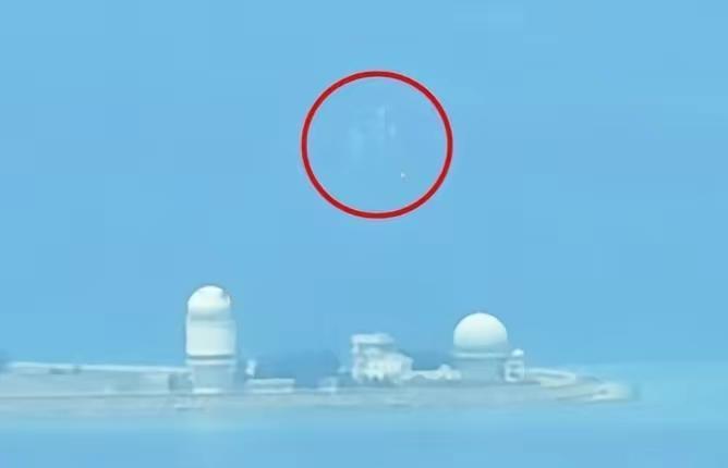 就在刚刚，
菲律宾公然反华，解放军果断“开火”。
​菲律宾海岸防卫队周四（10日