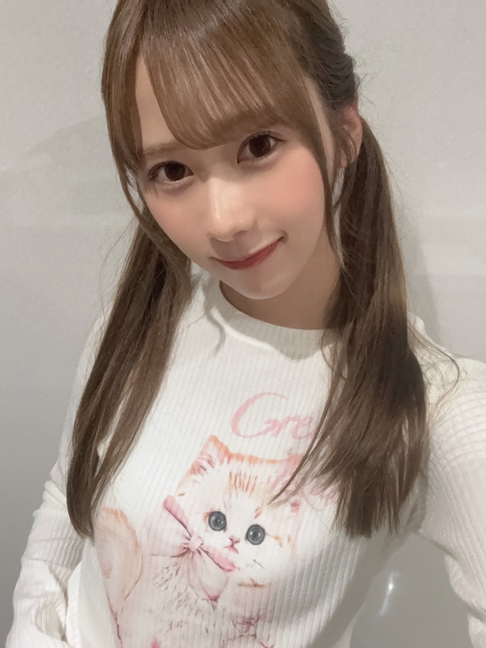 石塚瑶季「そういえば来週は葉留花の地元、愛知県でのライブですなぁーー。みそかつが