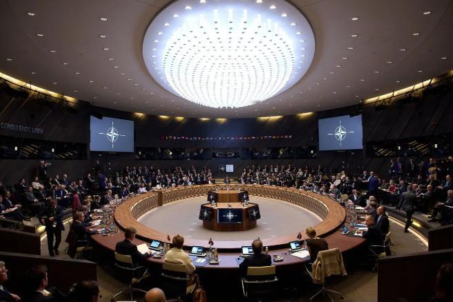 北约将军发出警告：“美国如果再不阻止中国，再过10-15年，那就为时已晚”
12