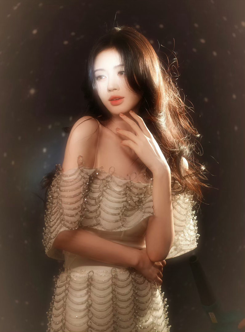 鞠婧祎   jjy鞠婧祎苏绿夏 jjy鞠婧祎万花世界 ★「世界第一の天才宅妹小恋