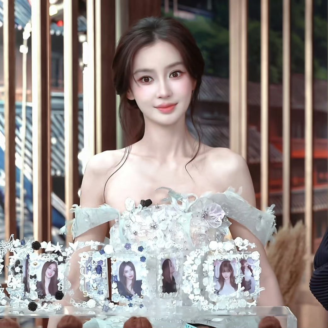 感觉angelababy就不会老，还是这么嫩 