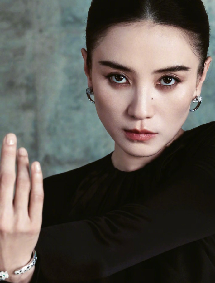 巡逻了一下“人生易如反掌”的广场 ​​​