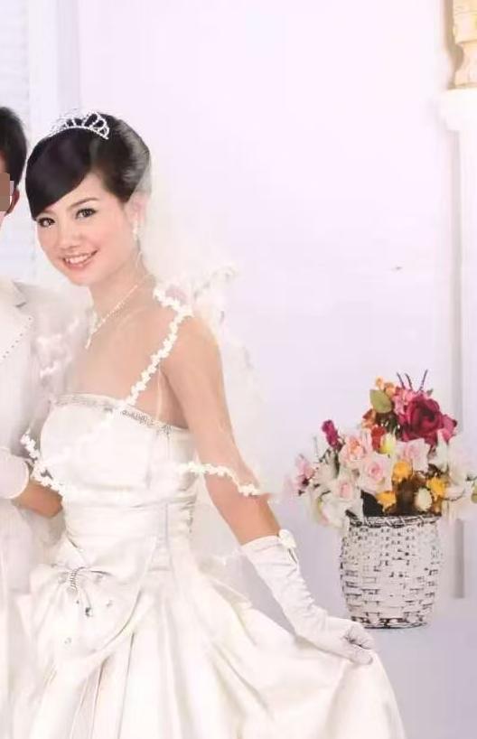 睡梦中被丈夫掐脖致残！13年遭6次家暴，长辈竟劝她“躲着点”！
 
谁能想到，1