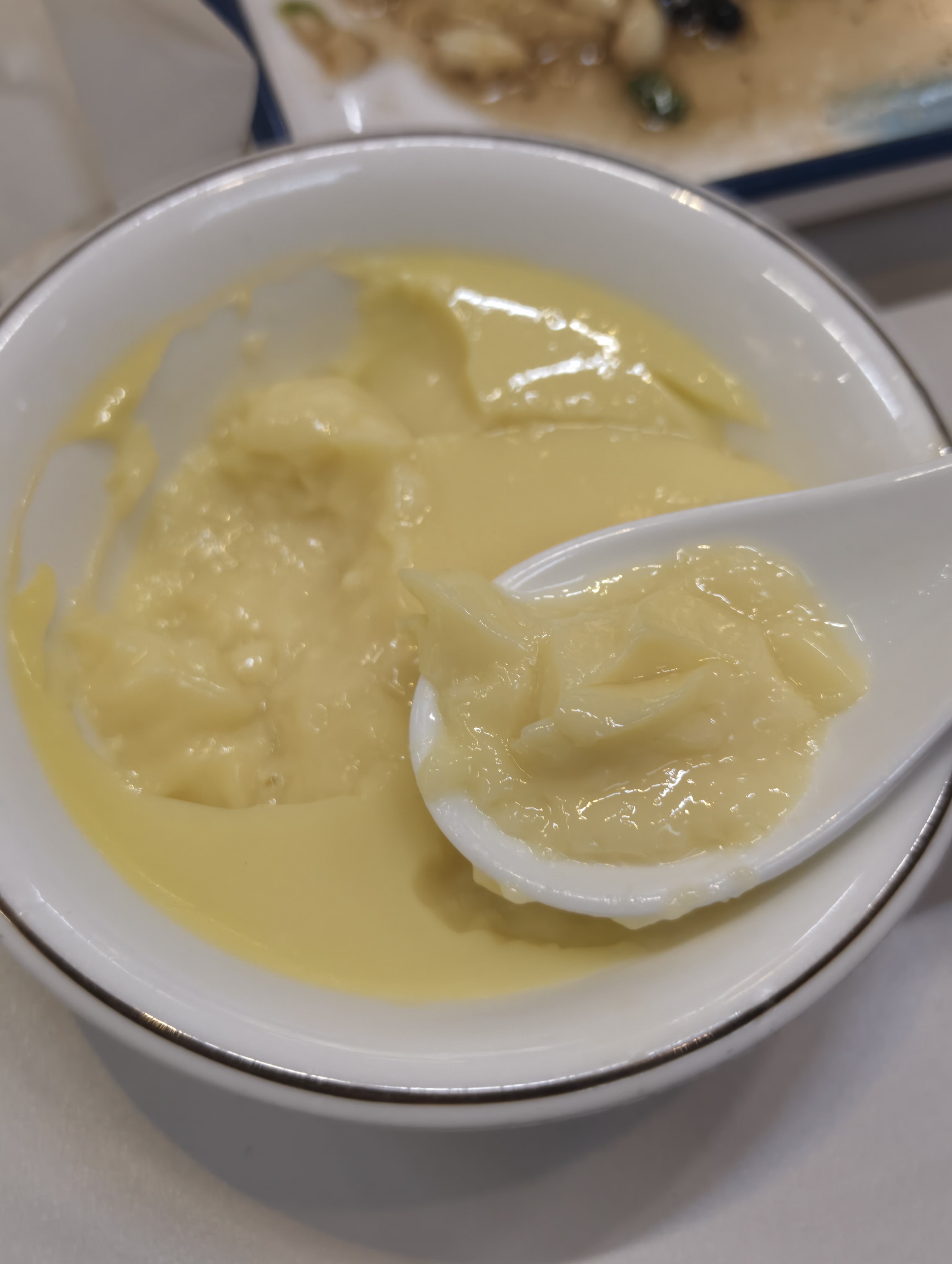 好吃的🥚 