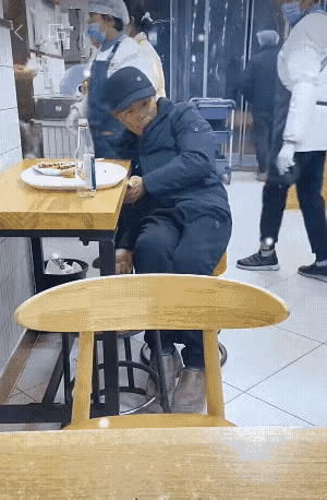 还是有点自不量力了，想喝就在家里喝吧。