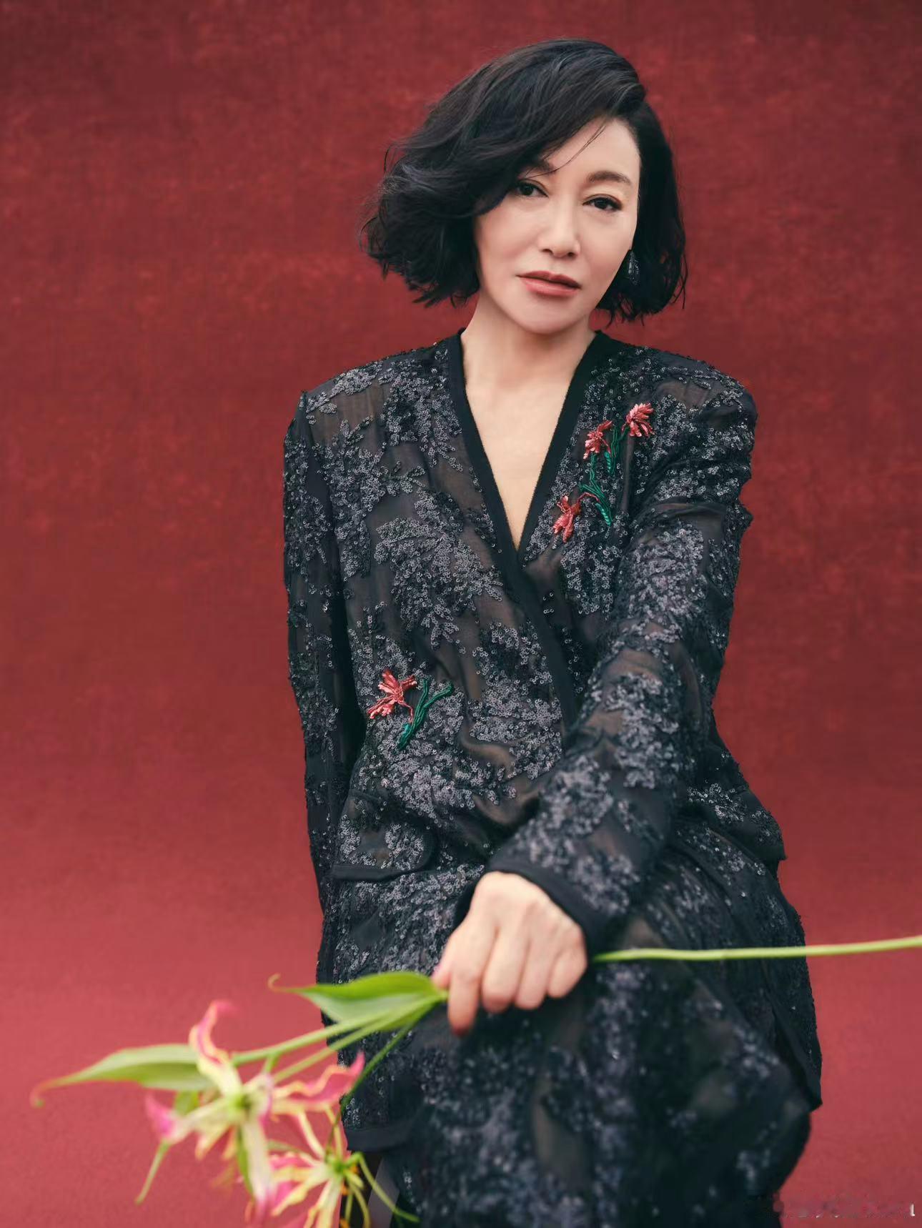 镖人友情演出惠英红又能在春节档看到啦！文戏细腻，打戏动人的红姐真的很爱了！电影镖