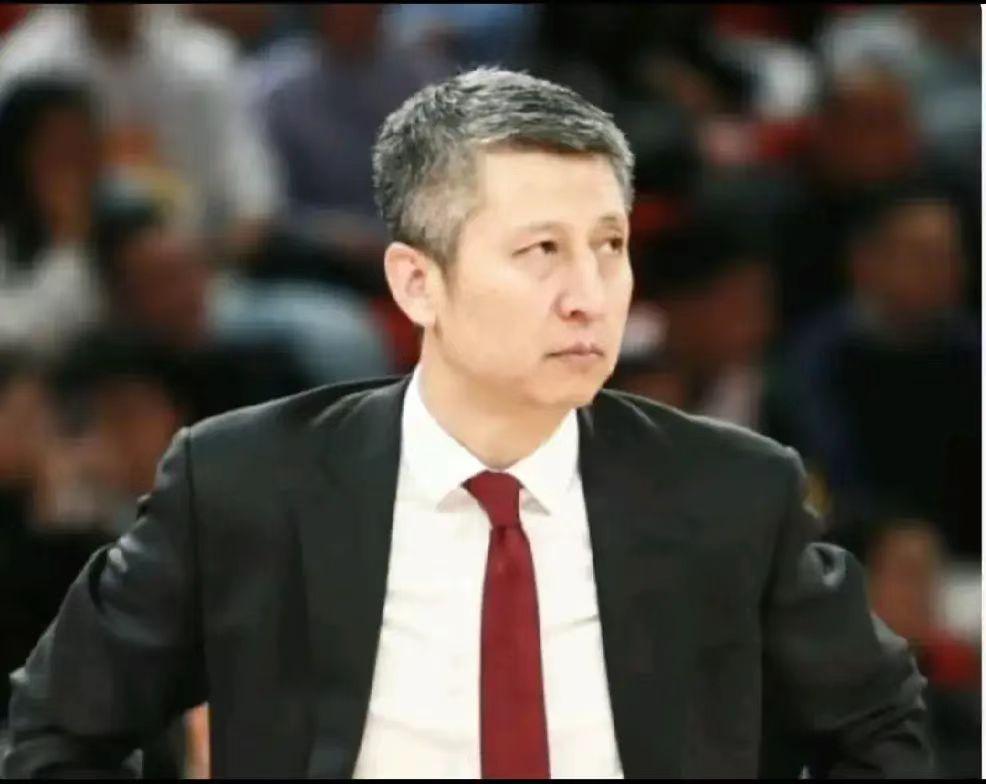 激烈！上赛季8强广州龙狮沦为季后赛守门员，4支季后赛球队被挡在12强之外！
CB