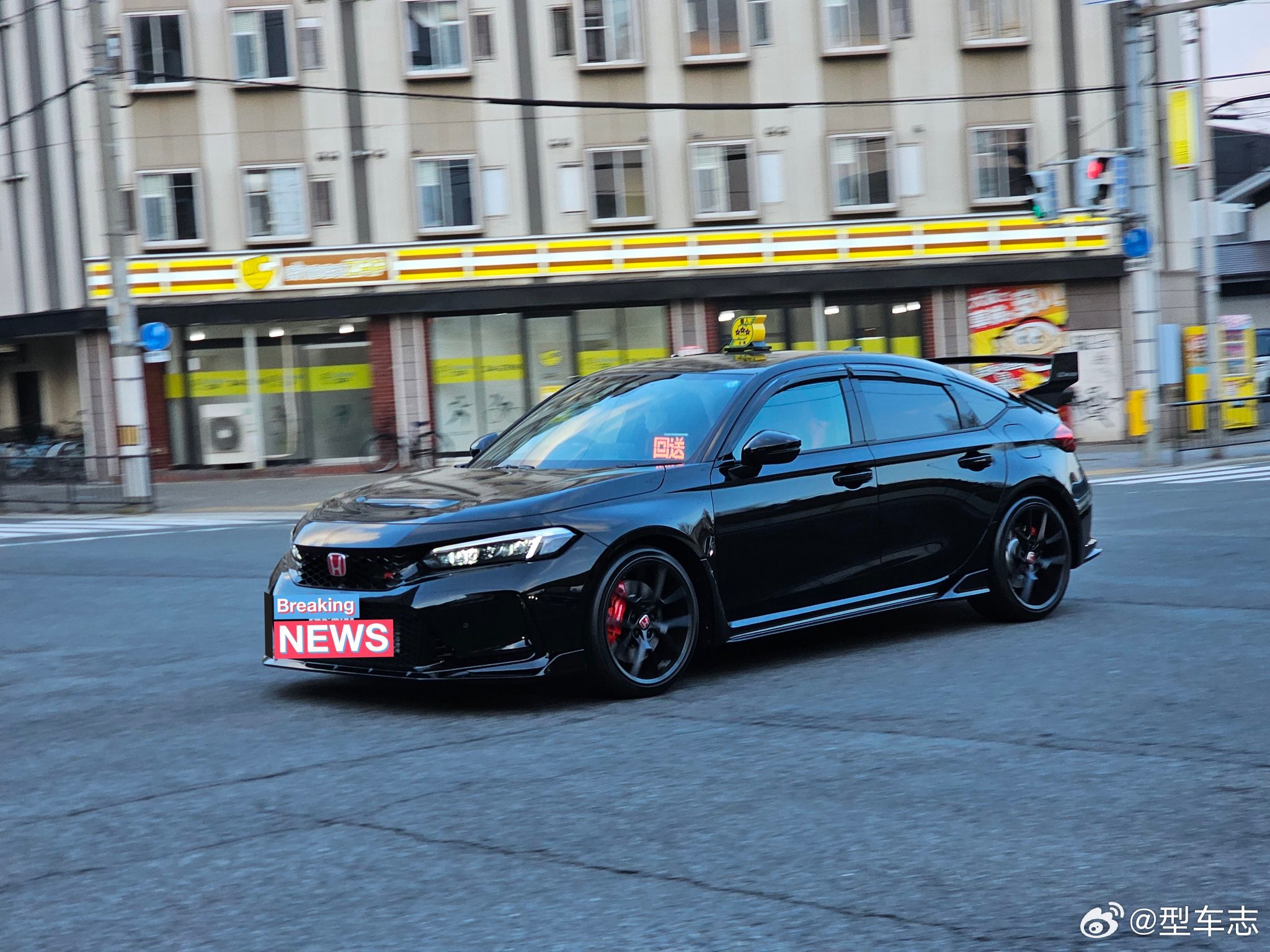 型车街拍 众所周知，Type R在东京和大阪是出租车