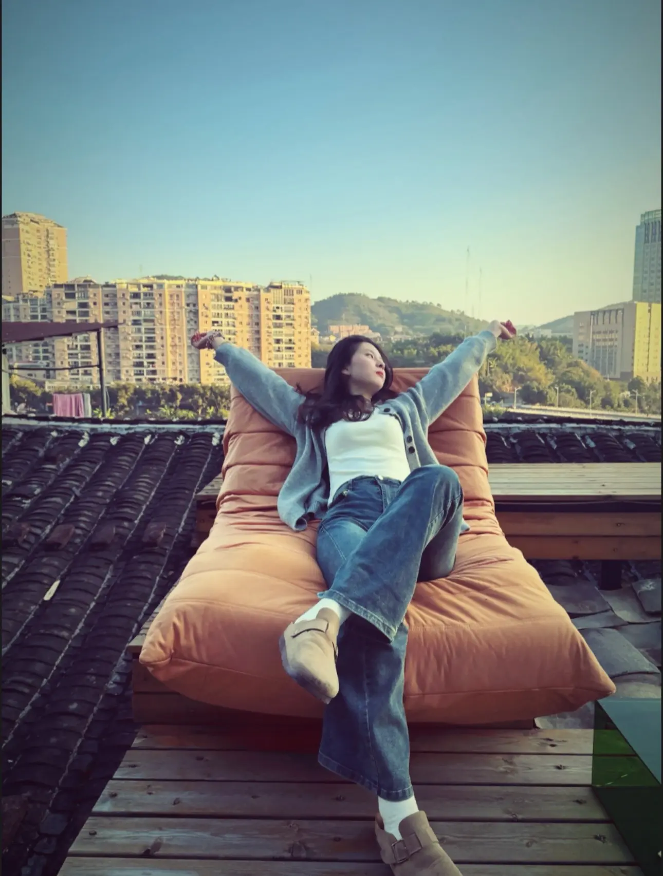 这个世界什么都是假的