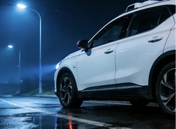 百台无人车集体“罢工”！萝卜快跑，又怎么了？