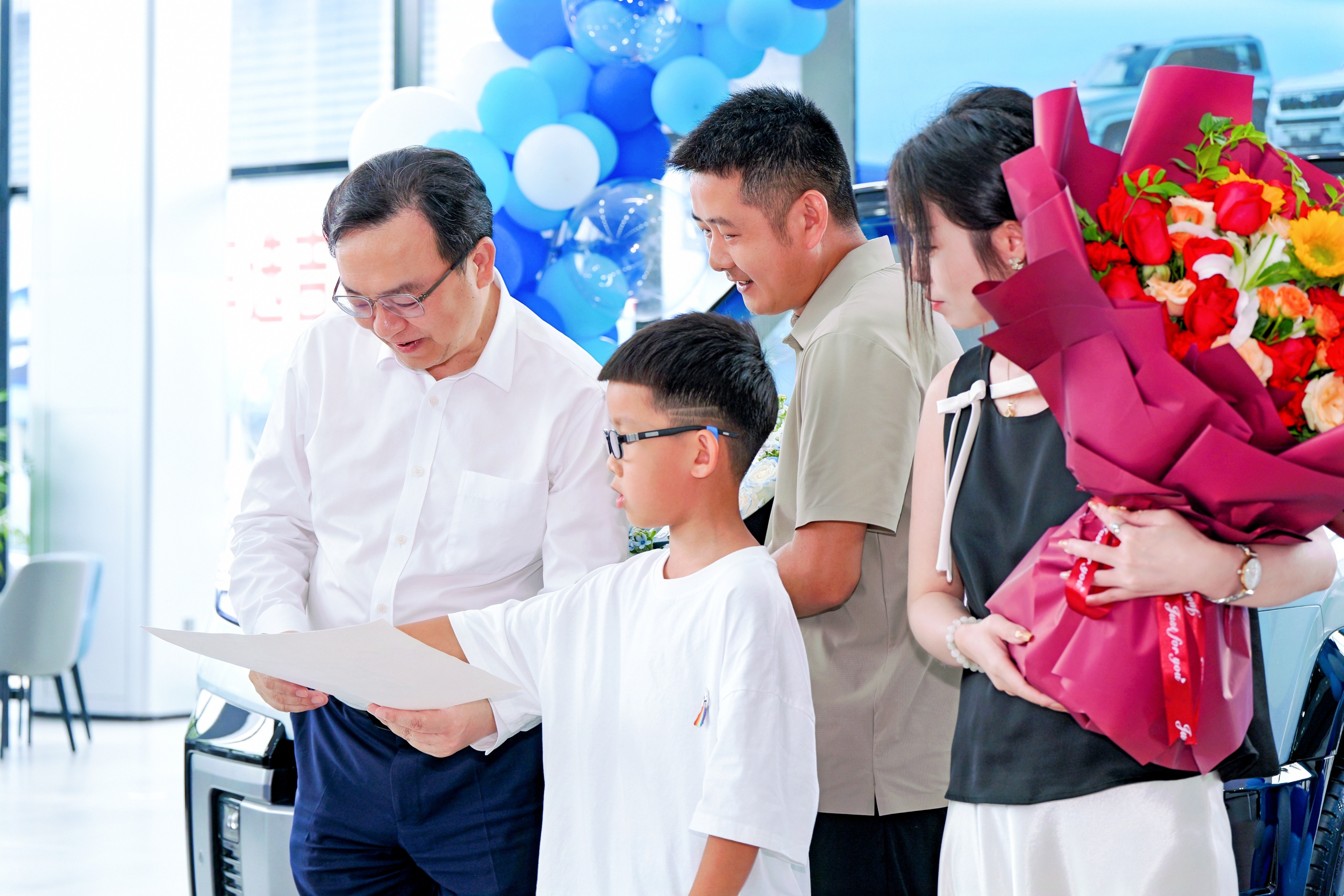 王传福给方程豹车主交车总裁面对面，交车更交心，8月22-25日，比亚迪总裁王传福