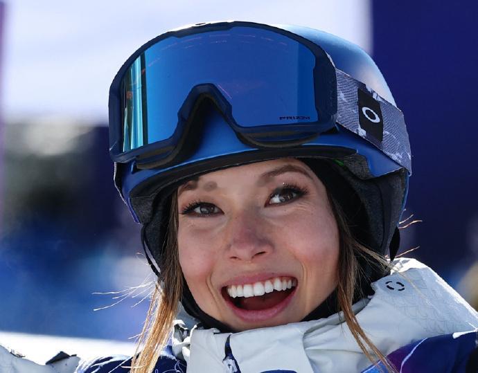 谷爱凌冲击首金万众瞩目，希望她能够弥补遗憾，亿万网友今晚会一起见证首金诞生。 