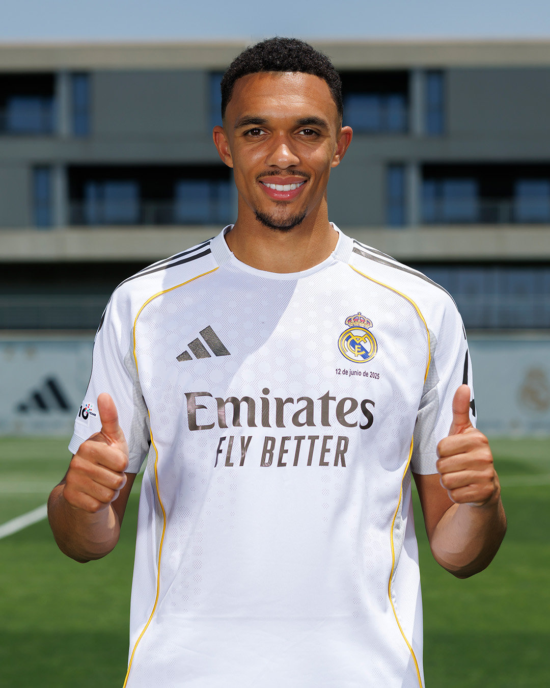 祝：特伦特27岁生日快乐！🎂🎉特伦特生日快乐halamadrid ​​​