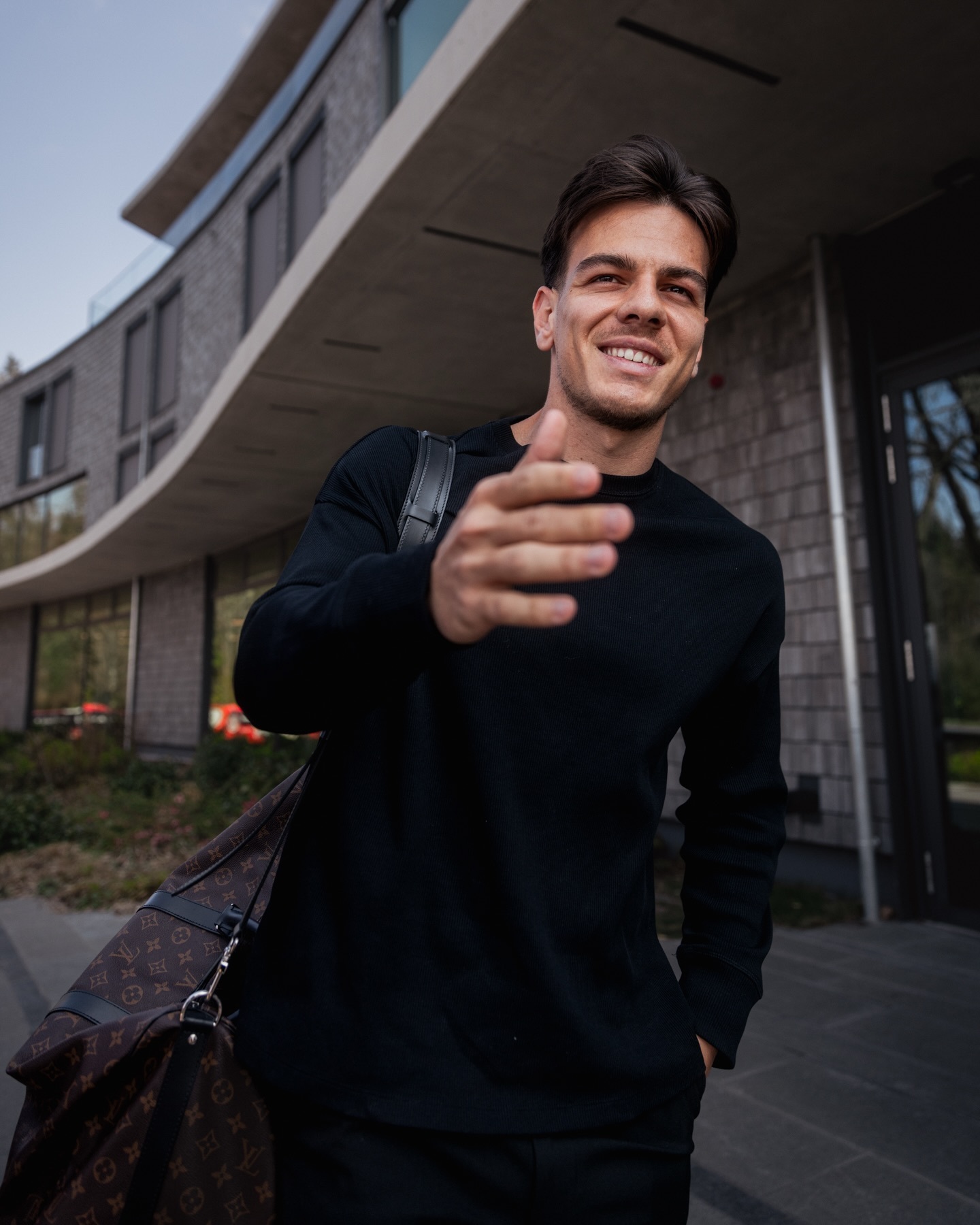 【💪🏻】 🔴⚫️ 亚沙里🇨🇭伤愈后首次重返瑞士国家队报道。sempre