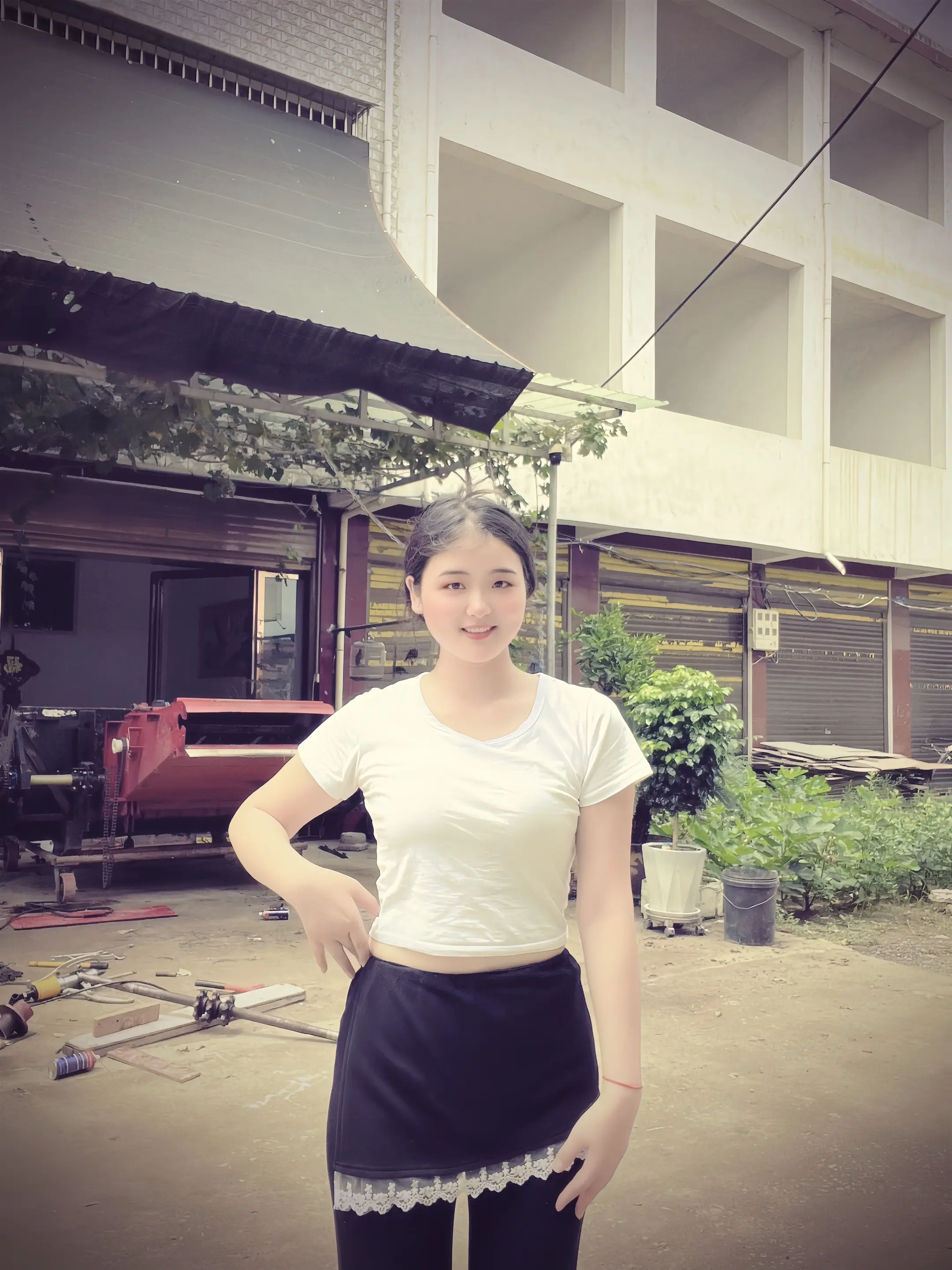 回河南吧，找河南女孩做老婆，不仅会拉架车上地干活，会种地，会做胡辣汤...