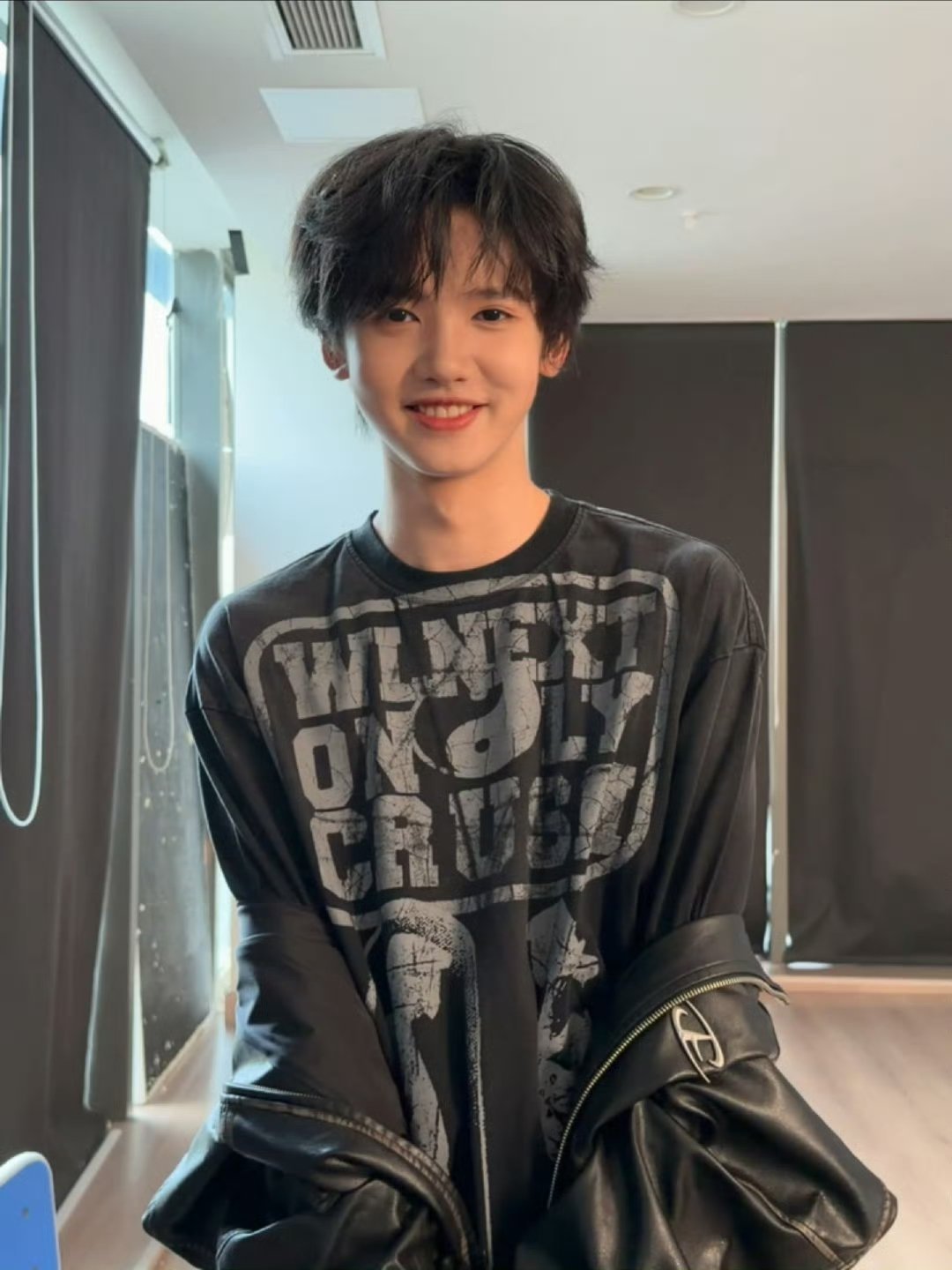 张奕然训练日常plog 努力发光的少年最迷人！张奕然训练日常plog颜值在线，实