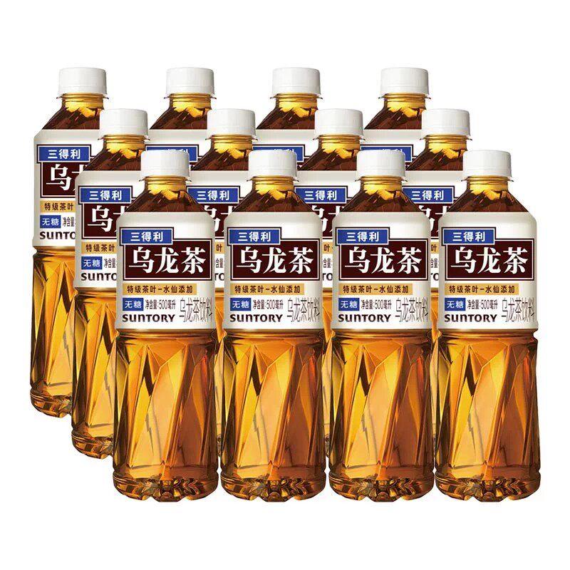 便利店随处可见的瓶装乌龙茶，是很多上班族吃午餐、点外卖的标配。因为包装全是汉字、