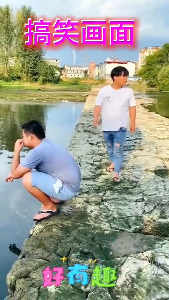 搞笑画面，好有趣。