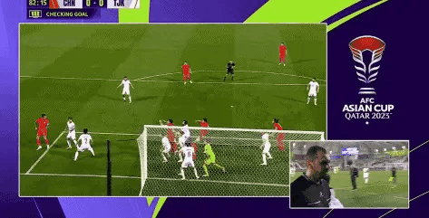 这球竟然吹越位？草泥马的黑哨！狗日的亚足联，这是摆明报复中国放弃亚洲杯和派青年队