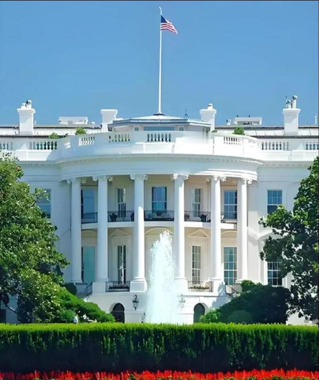 白宫安装铭牌嘲讽上届总统你怎么看？
白宫这安装铭牌嘲讽上届总统的事儿，简直就是一