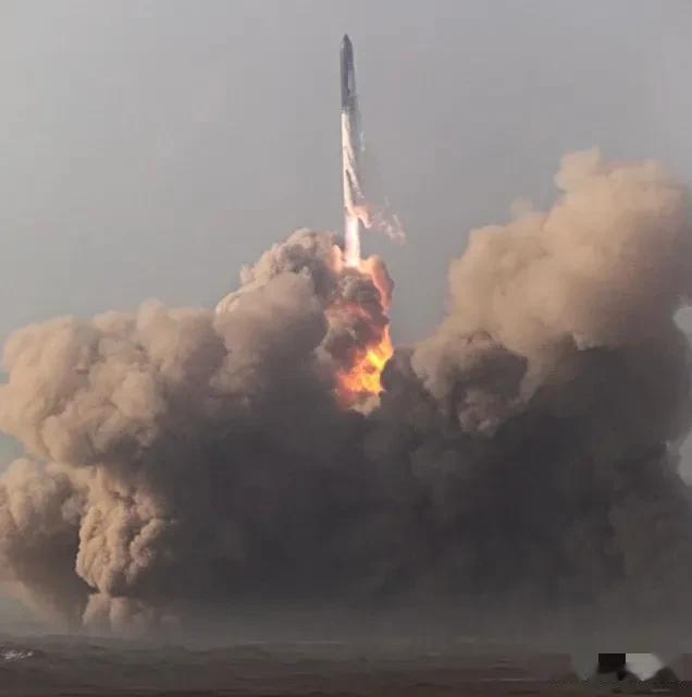 星舰”的爆炸让马斯克的SpaceX一日之内损失了 126 亿美元，对比一下，美国