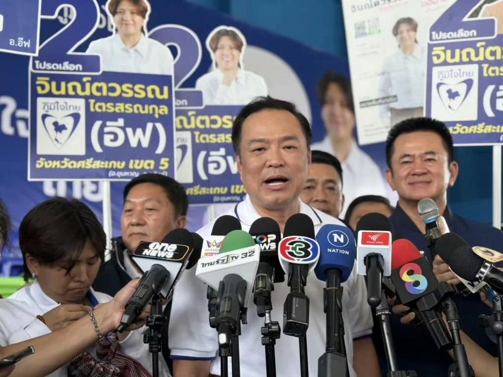 洪森可能看错了阿努廷。泰国新总理阿努廷这是吸取了佩通坦的教训，一点面子也不给洪森