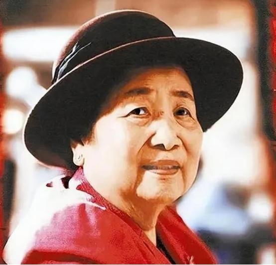 1975年，台湾首富的妻子杨娇，因受不了丈夫出轨，毅然放弃豪门生活，带着3000