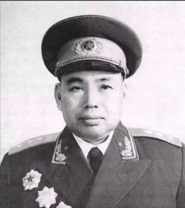 1969年，许世友用一桌野味宴请刘伯承。刘伯承见菜问道：“这么一桌美味，要花不少