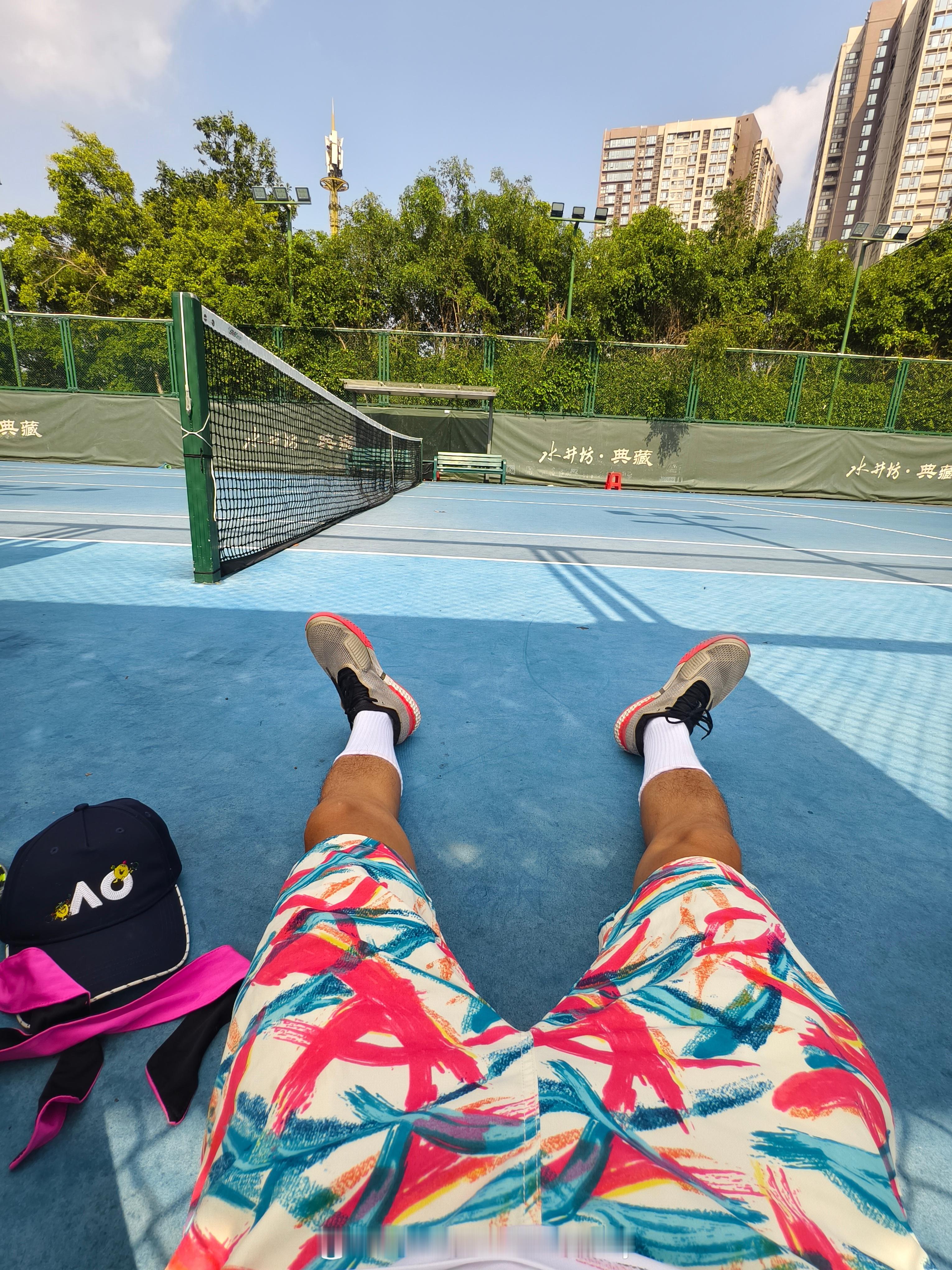 晒太阳🌞补钙波比的网球世界网球网球显眼包波比Bobby