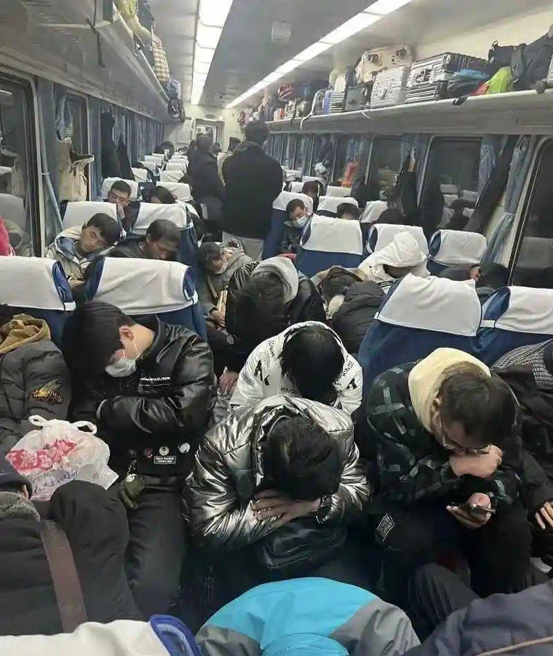【琅河财经】在以前，企业家们经常在网上写自己的想法，明星们也会写家长里短，互相嬉