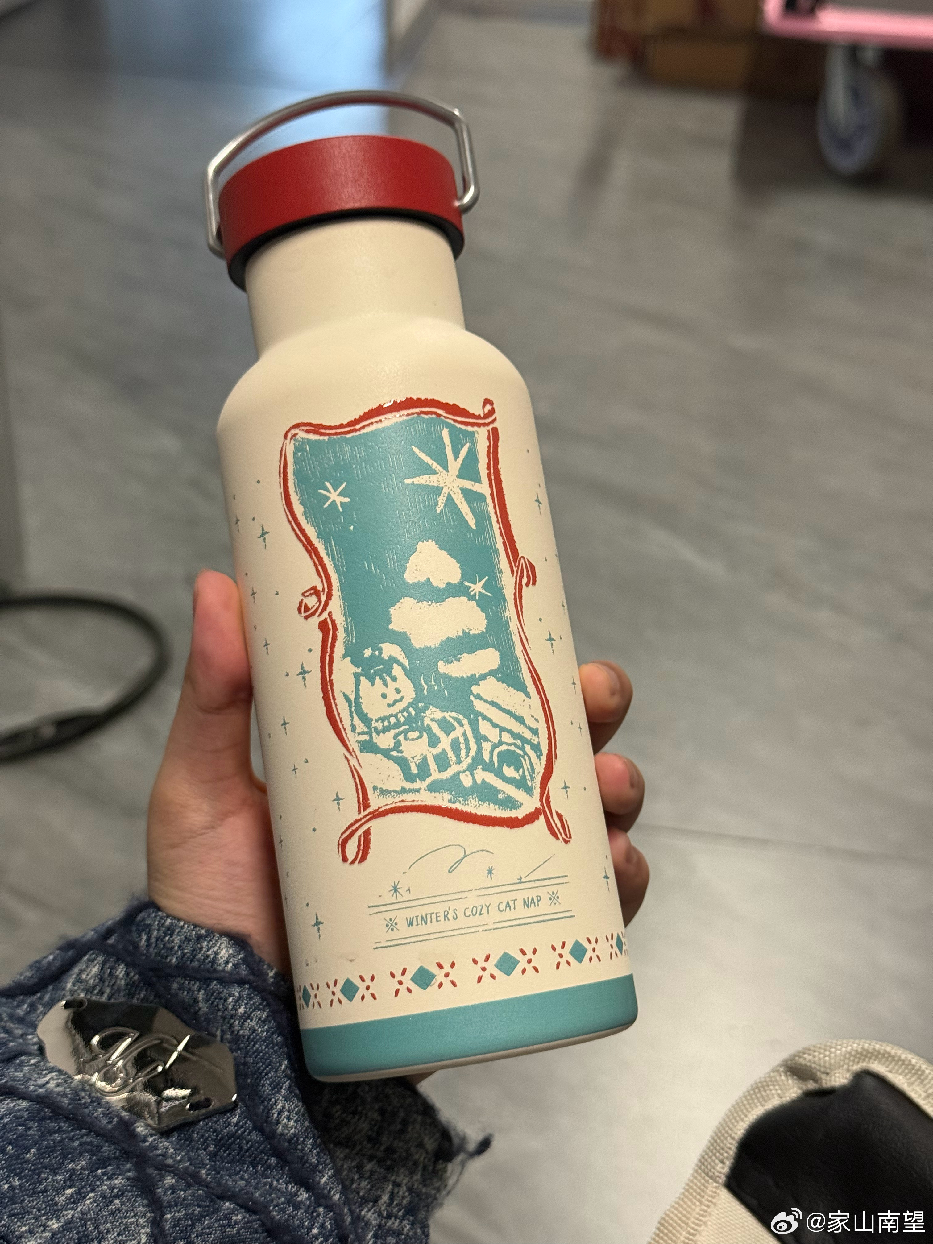 茶颜悦色的这个杯子真的可以哎12个小时了还是冰的 