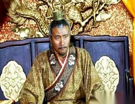 我见过最牛逼的辞职，就一句话：“老板，赏我100个美女。”
提这要求的人叫汤和，