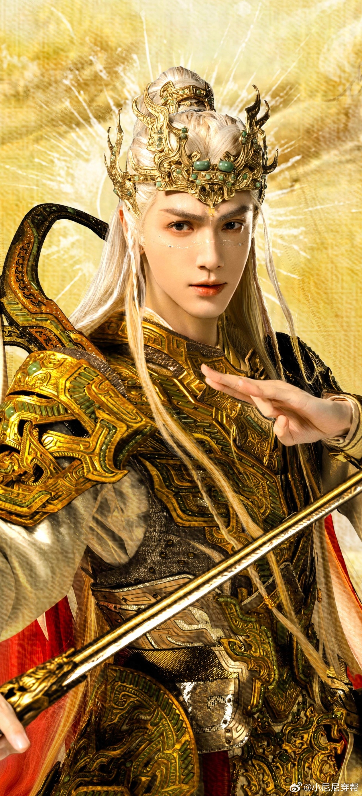 水龙吟鎏金质感英雄谱罗云熙天降战神具像化 谁被水龙吟这张群像海报震撼到了？东方玄