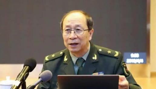 2022年4月，康奈尔大学教授埃斯瓦尔·普拉萨德在文章中直言不讳地表示，美国及其