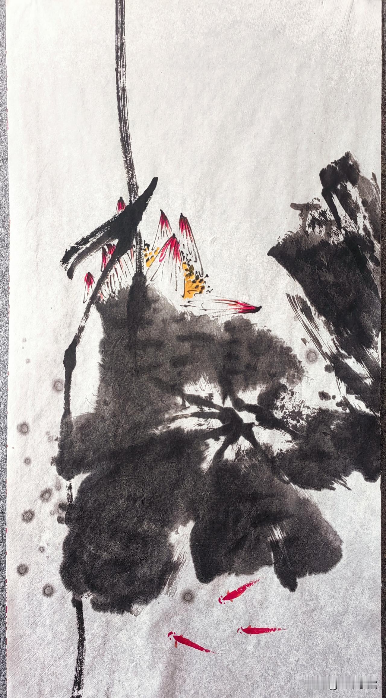 今天闲着没事又用红星宣纸画了一张。没有感觉！！感觉画的不好。我能看看你们画的吗？