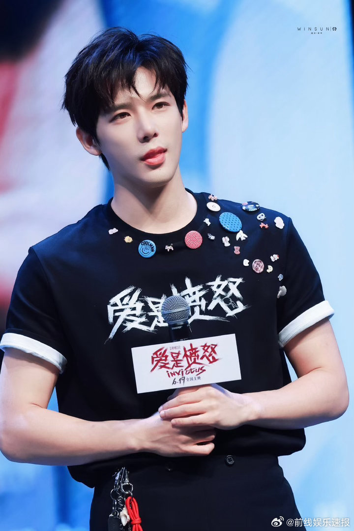 王安宇路演完全是大漏勺来的王安宇唱这么好准备去歌手吗 谁敢信啊，王安宇在路演现场