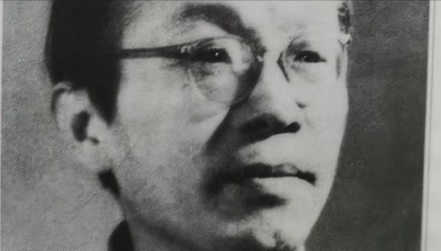 1952年，黄克诚的岳父贩卖鸦片，被判死刑，行刑前，黄克诚找到了负责此案的干部，