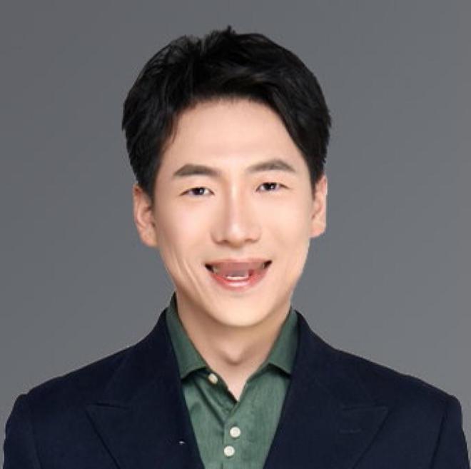 谷歌华裔工程师被指窃取技术被捕  早就被严密监控区别对待。根据媒体报道，美国FB
