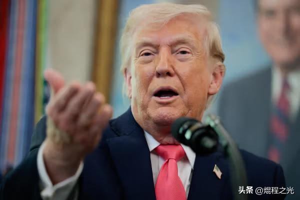 特朗普拿伊朗导弹吓唬欧洲，这是在逼宫！

·军事榜，2026年3月25日，据路透